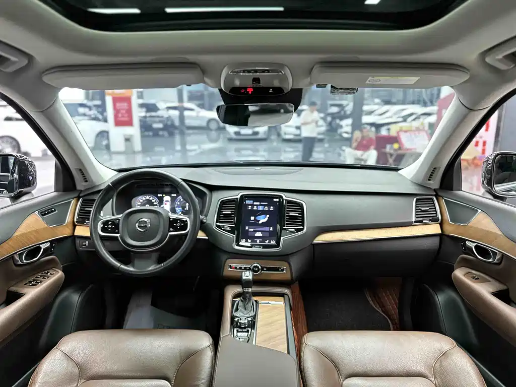 Volvo XC90 2020 — фото 4