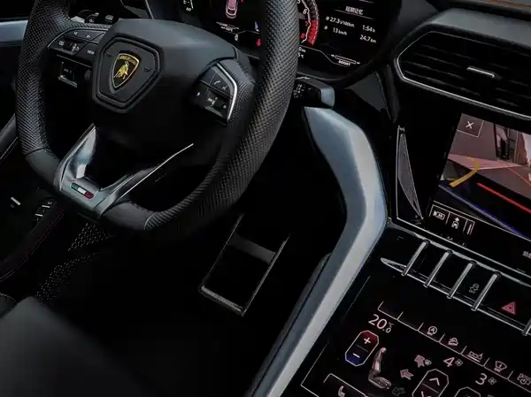 Lamborghini Urus 2020