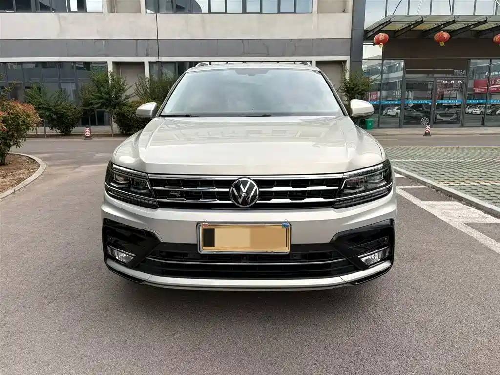 Volkswagen Tiguan L 2021 — фото 2