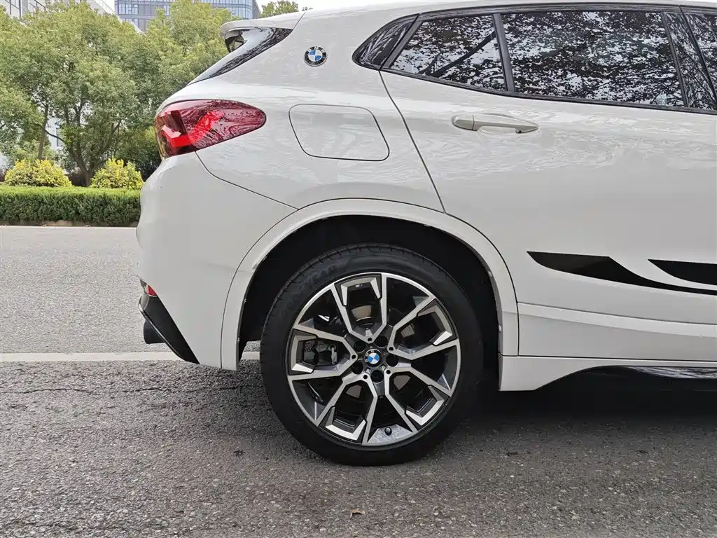 BMW X2 2021 — фото 25