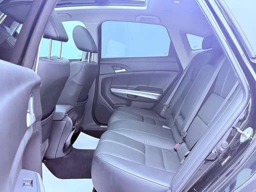 Honda Crosstour 2015 — фото 16
