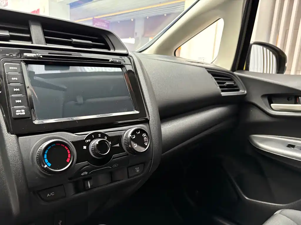 Honda Fit 2014 — фото 8