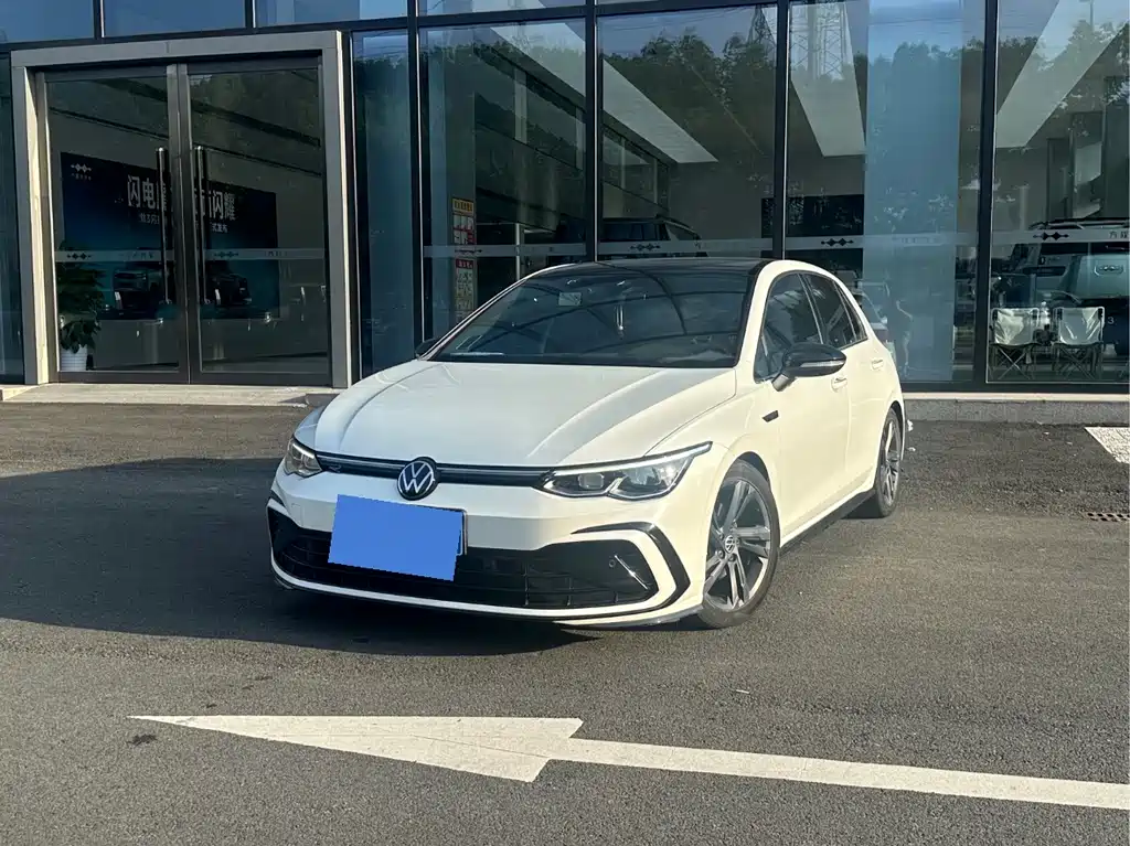 Volkswagen Golf 2021