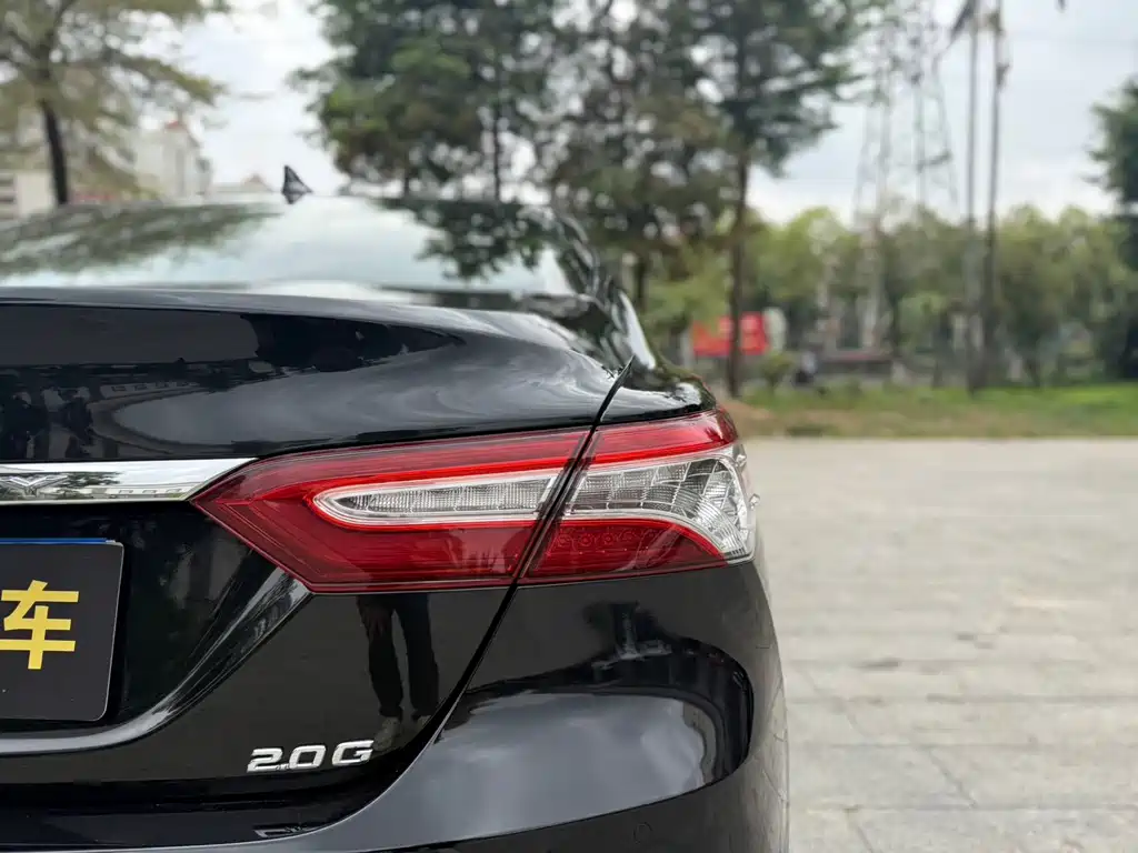 Toyota Camry 2022 — фото 16