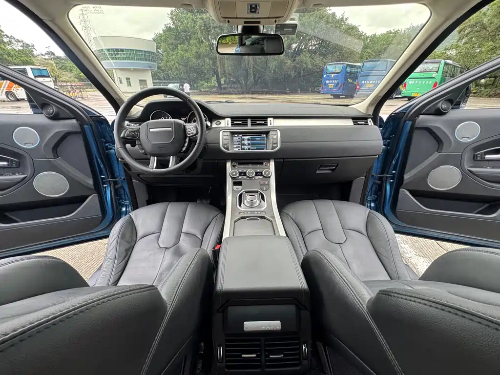Land Rover Evoque 2016 — фото 13