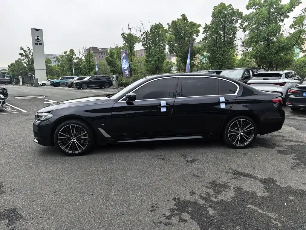 BMW 5 Series 2023