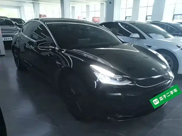 Tesla Model 3 2020