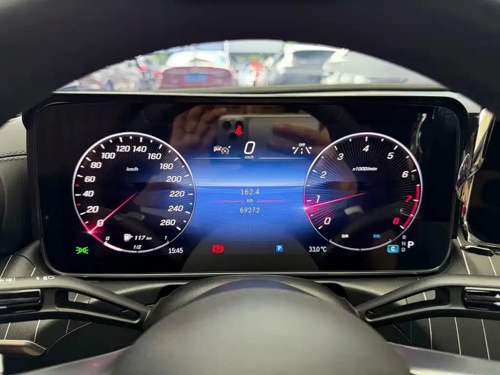 Mercedes-Benz C-Class 2023 — фото 15