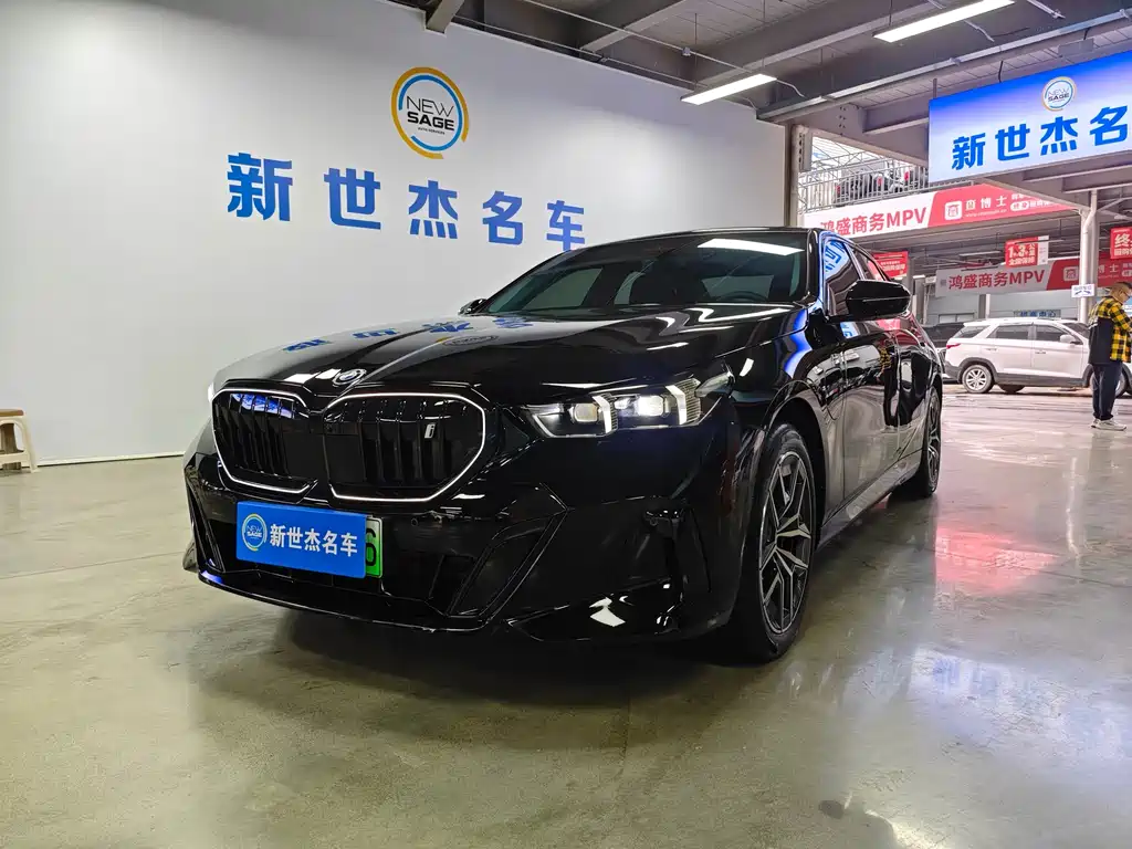 BMW i5 2025 — фото 1