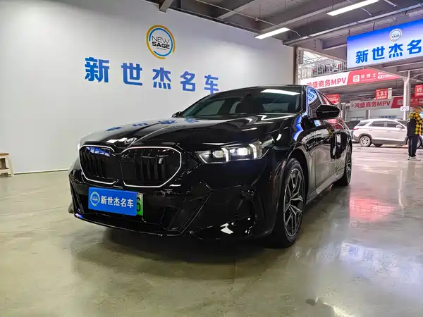 BMW i5 2025