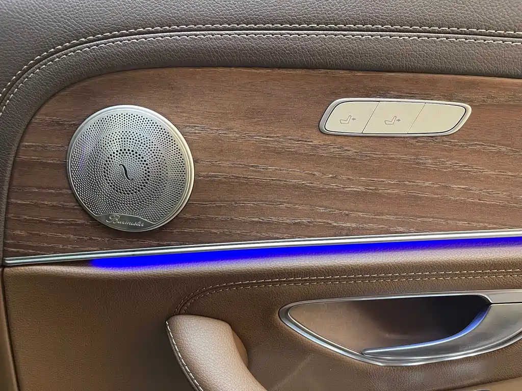 Mercedes-Benz E-Class 2022 — фото 11