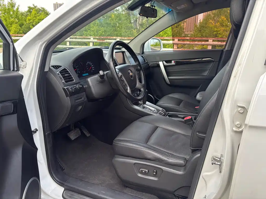 Chevrolet Captiva 2015 — фото 4