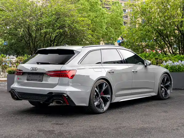 Audi RS 6 2022