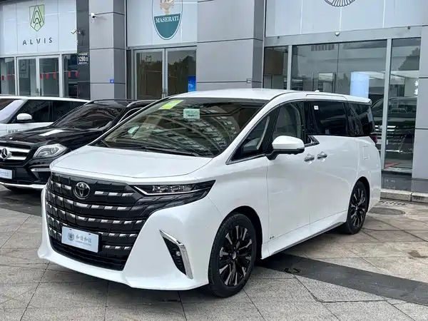 Toyota Alphard 2024