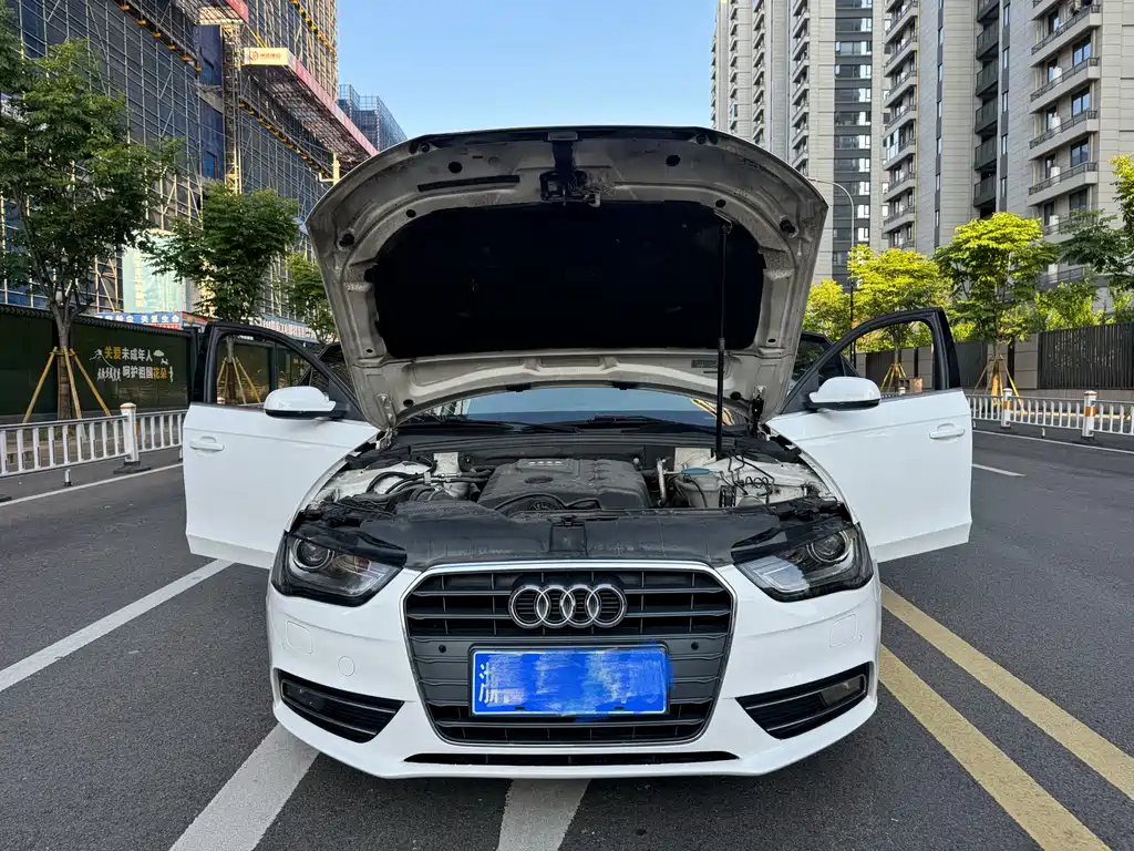 Audi A4L 2014 — фото 15