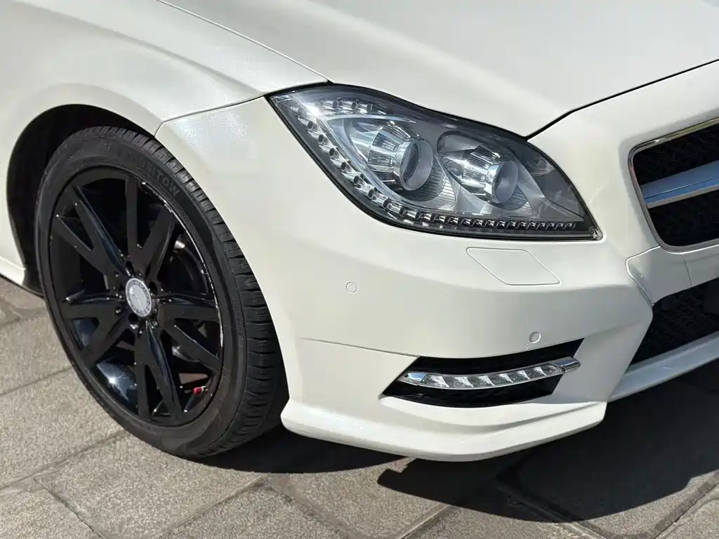 Mercedes-Benz CLS 2014 — фото 20