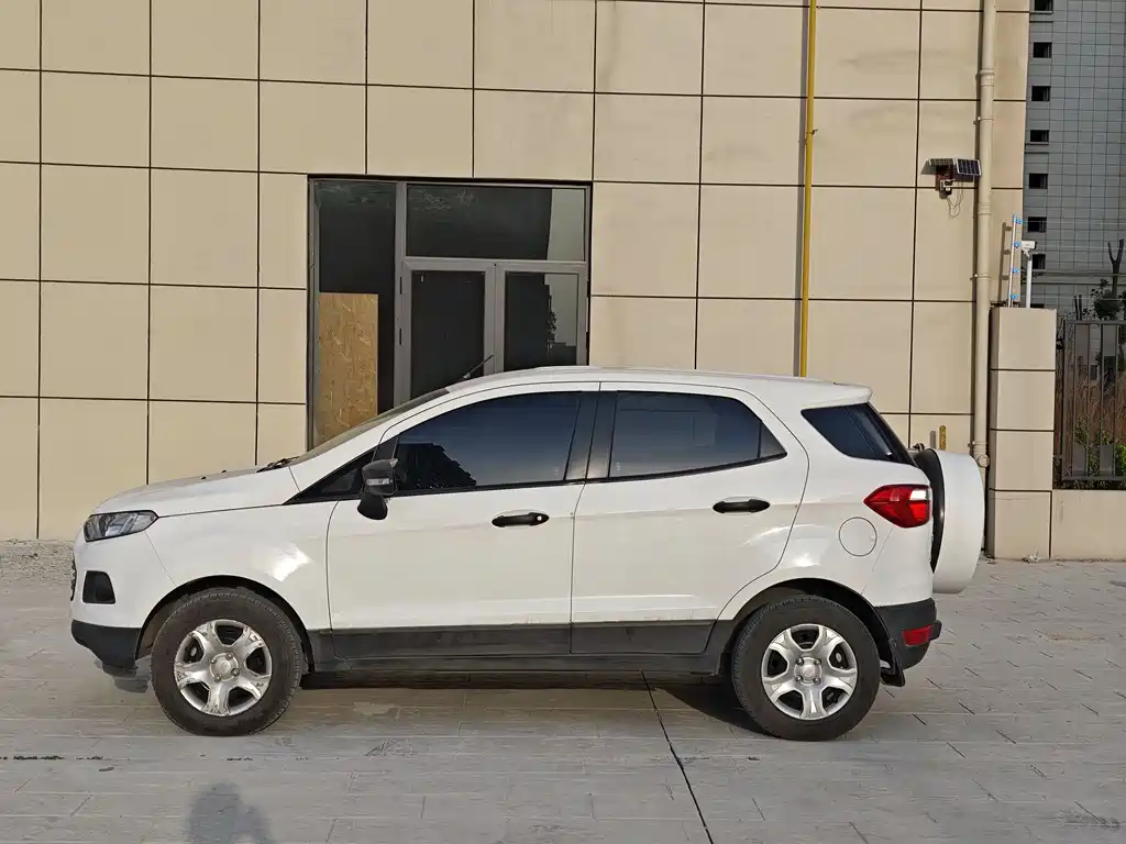 Ford Ecosport 2016 — фото 8