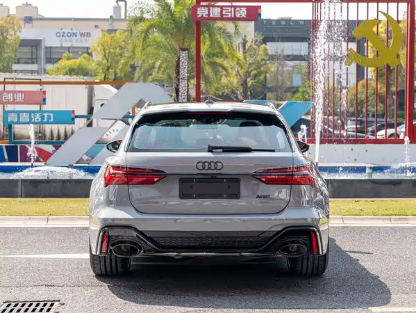 Audi RS 6 2021