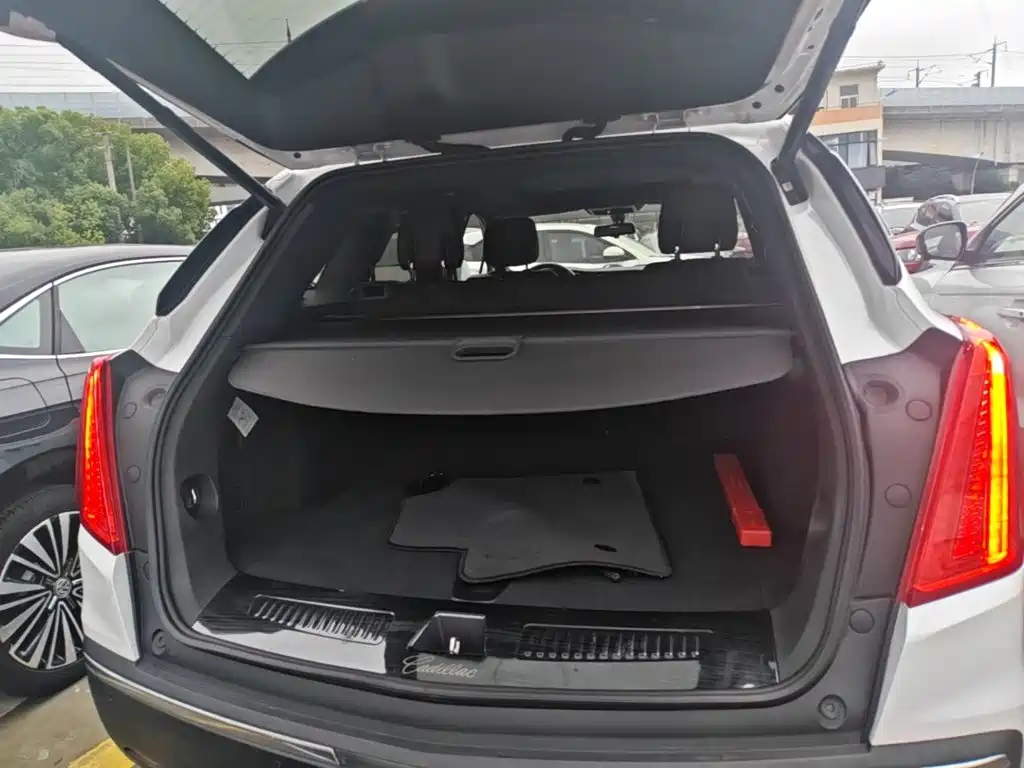 Cadillac XT5 2019 — фото 15