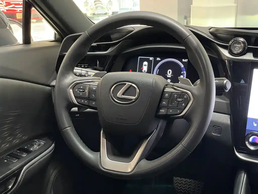 Lexus RZ 2023 — фото 18