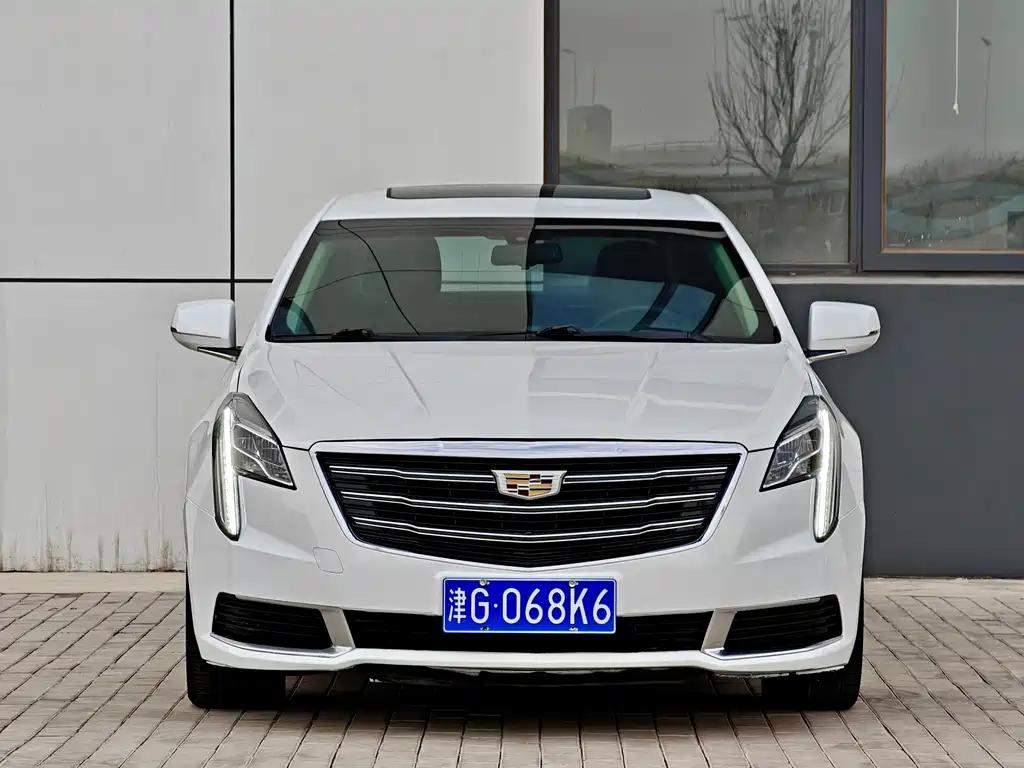 Cadillac XTS 2019 — фото 2