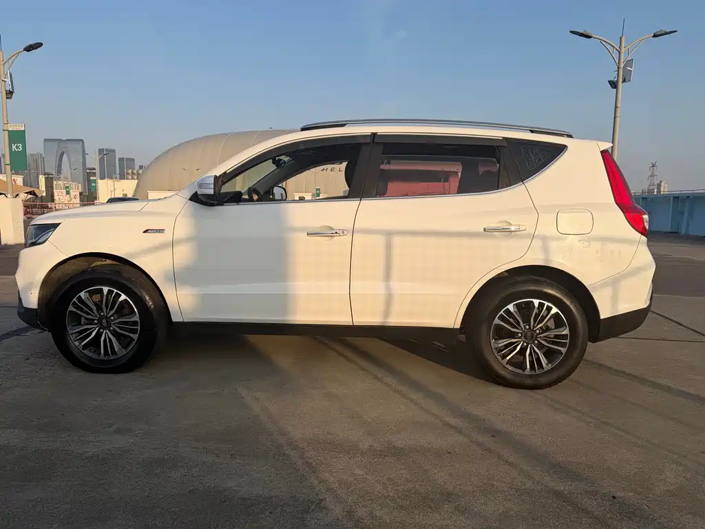 Geely Vision X6 2018 — фото 8