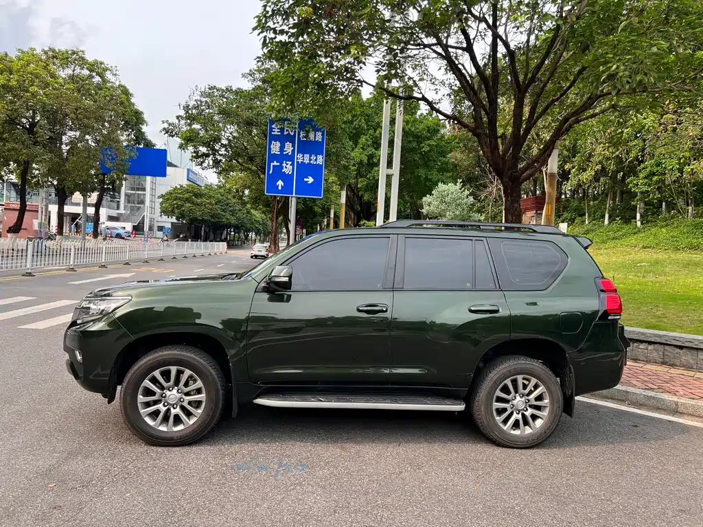 Toyota Prado 2019 — фото 4