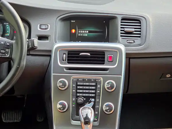 Volvo S60 2015