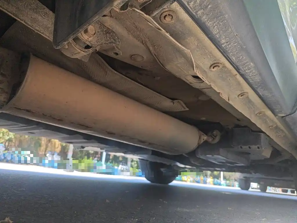 Toyota RAV4 2017 — фото 17