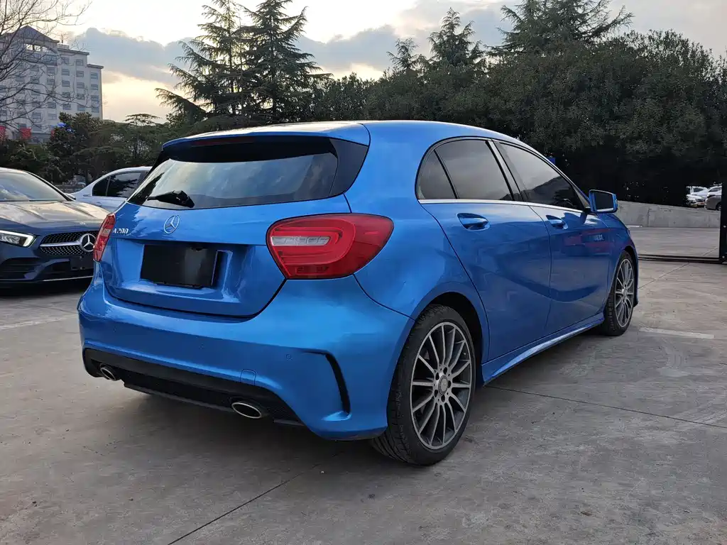 Mercedes-Benz A-Class 2015 — фото 18