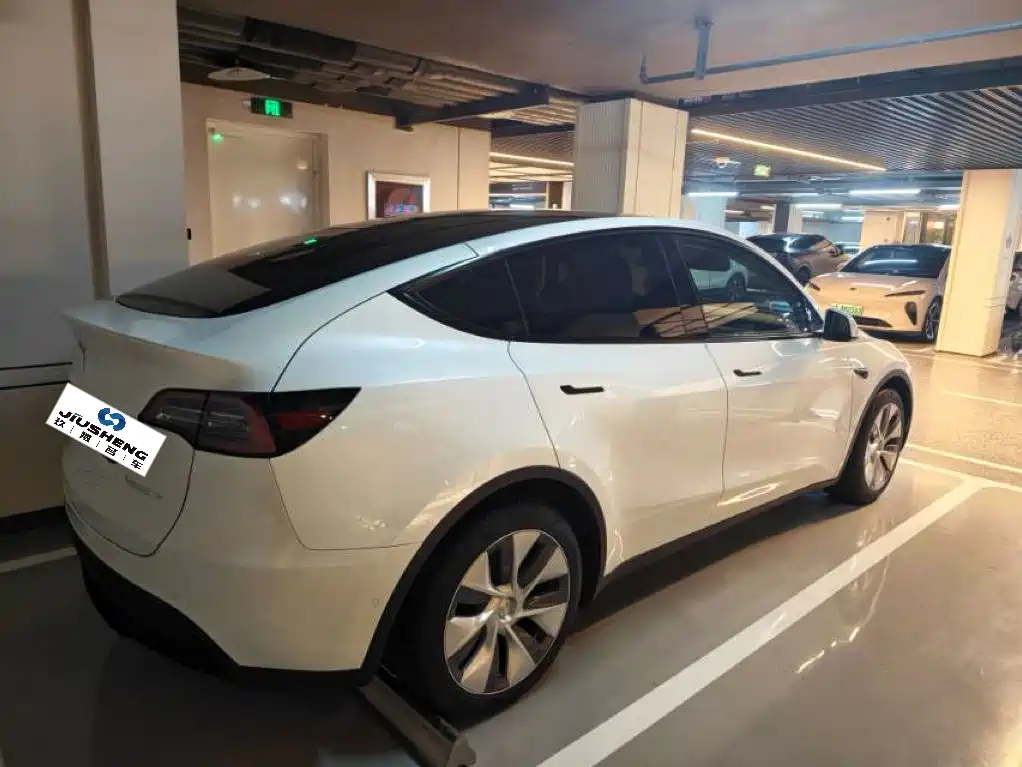 Tesla Model Y 2022 — фото 4