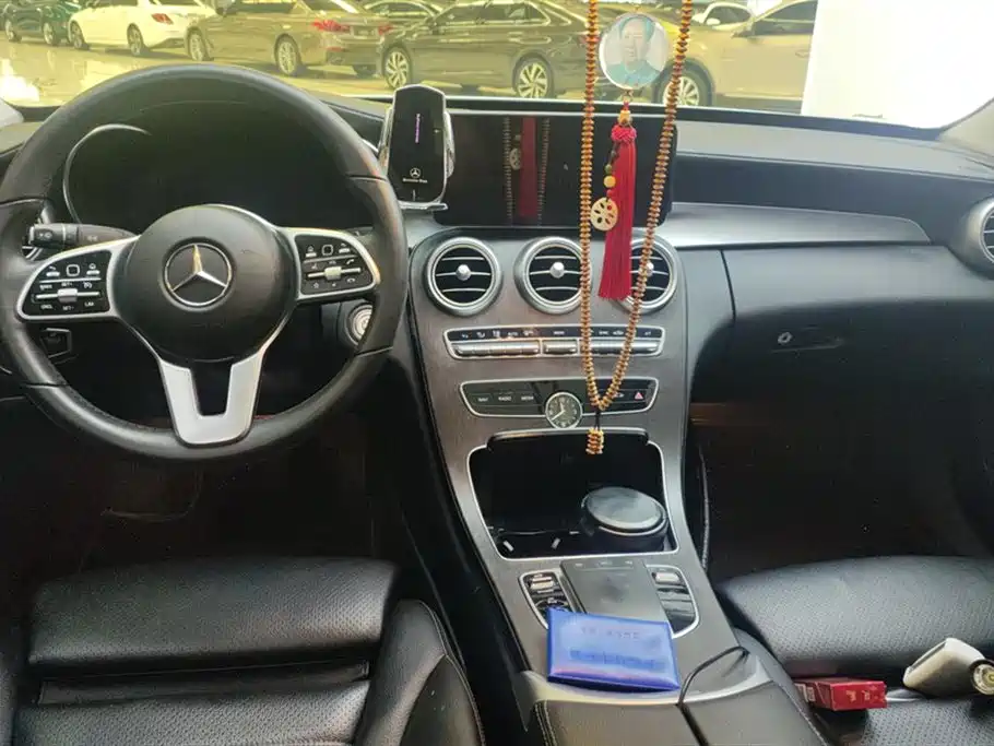 Mercedes-Benz C-Class 2019 — фото 12