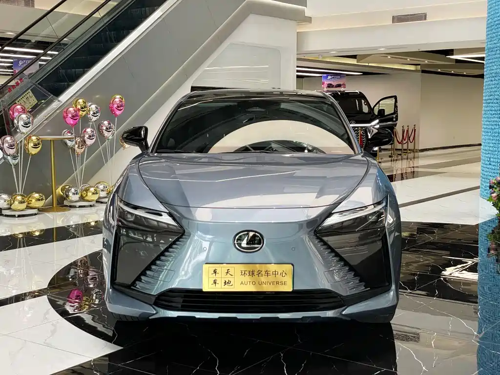 Lexus RZ 2023 — фото 2