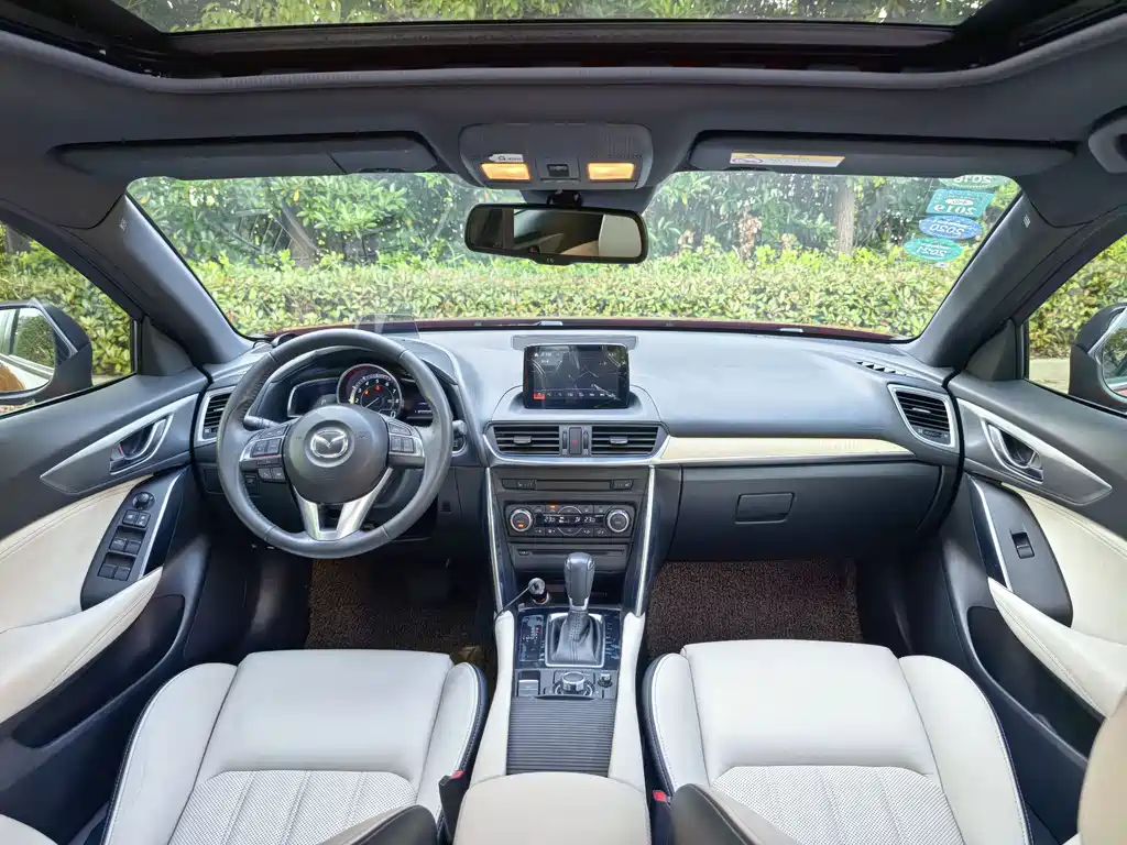 Mazda CX-4 2017 — фото 9
