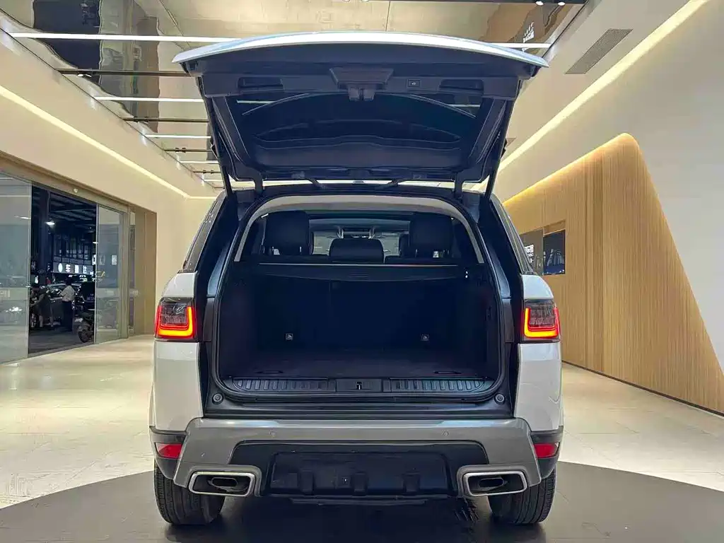 Land Rover Range Rover Sport 2020 — фото 14