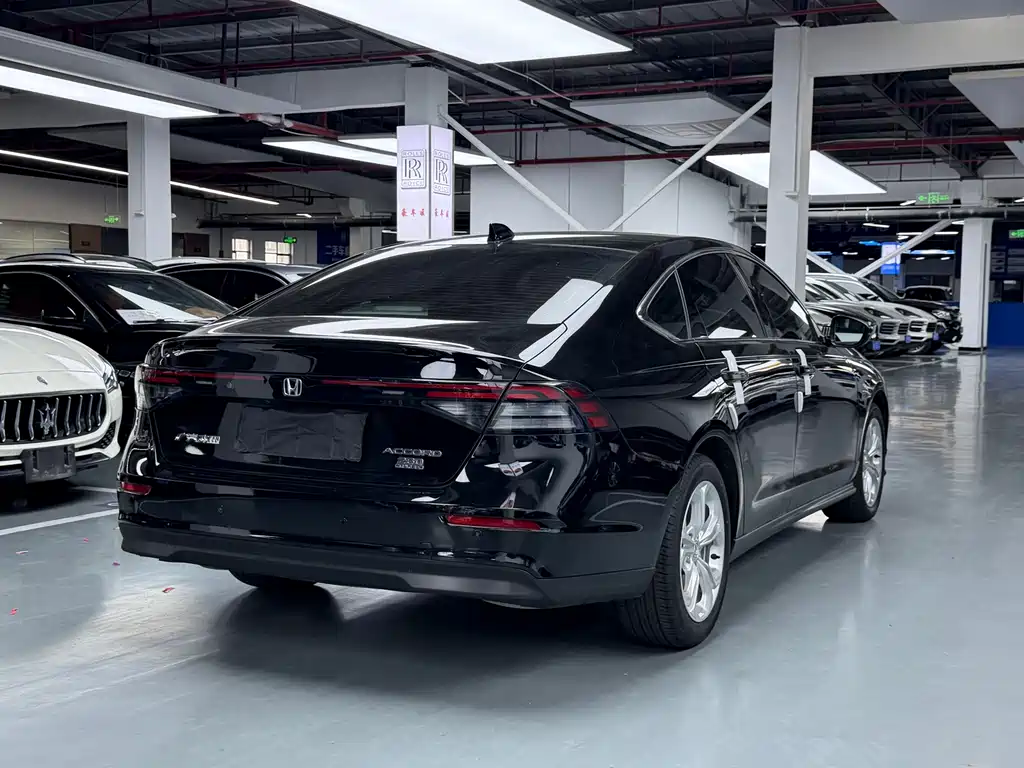 Honda Accord 2024 — фото 18