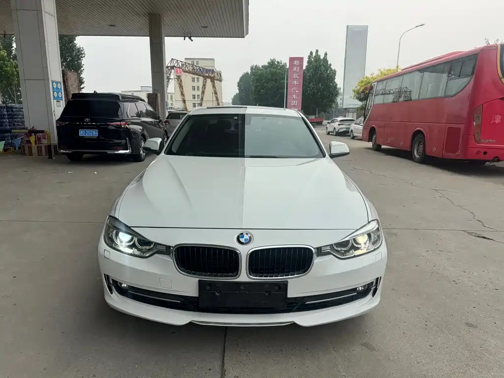 BMW 3 Series 2013 — фото 2