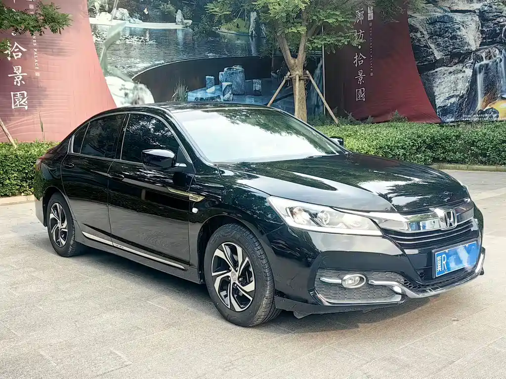 Honda Accord 2016 — фото 3