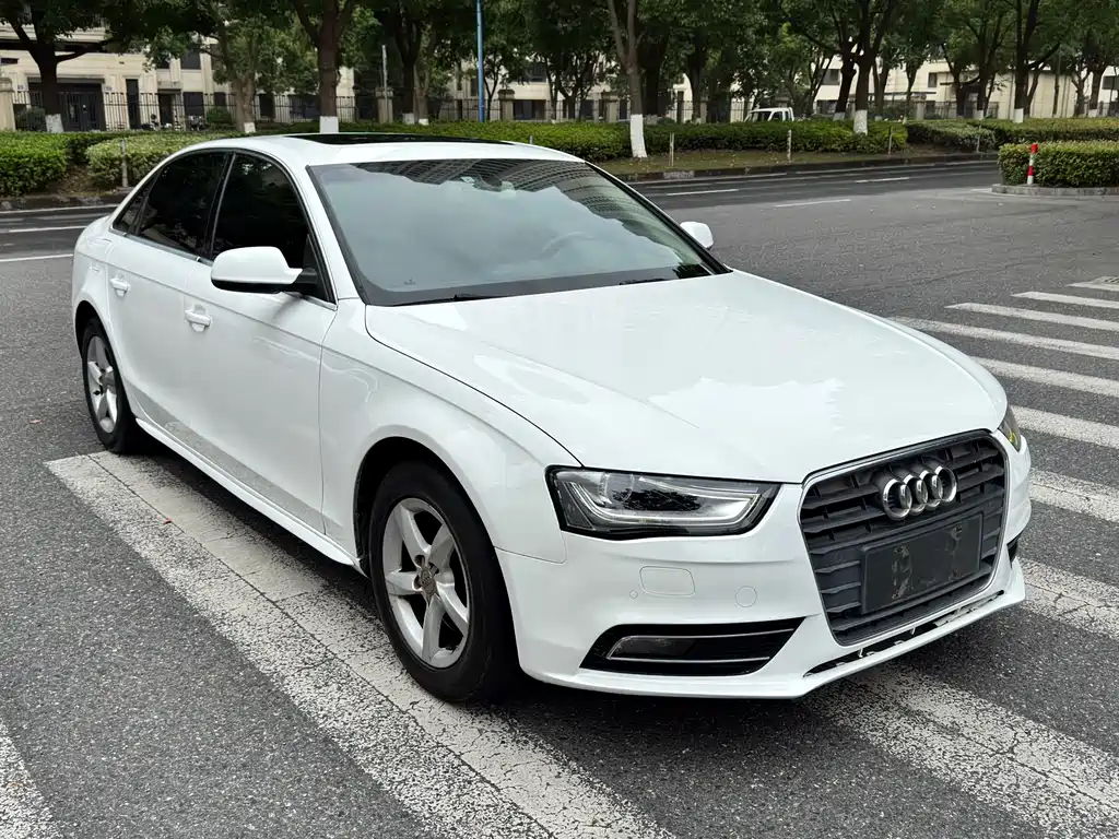 Audi A4L 2014 — фото 3