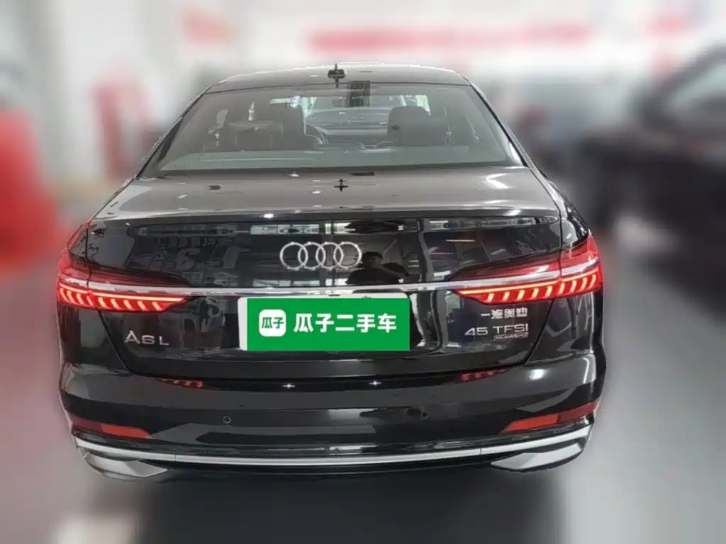 Audi A6L 2025 — фото 10