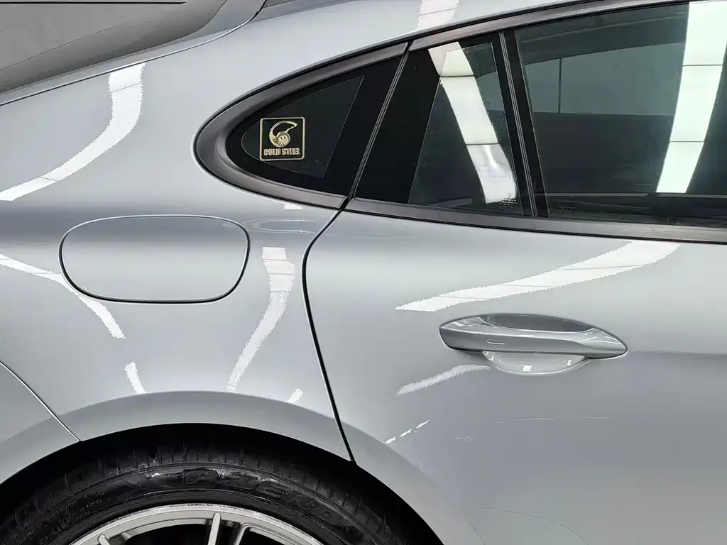 Porsche Panamera 2020 — фото 17