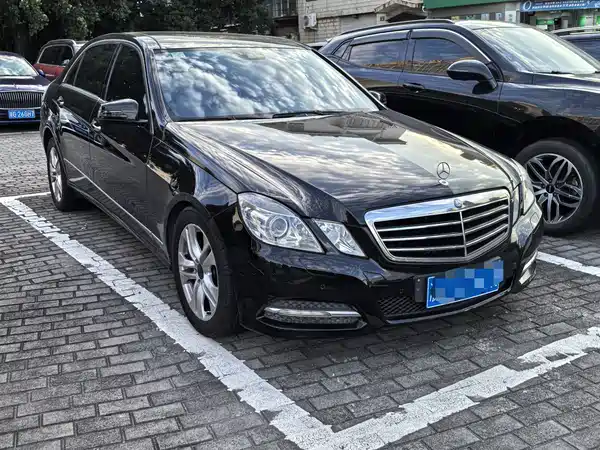 Mercedes-Benz E-Class 2010