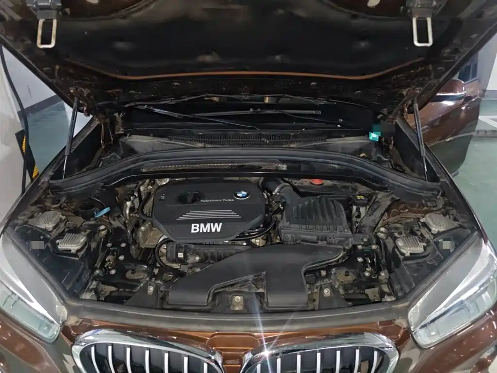 BMW X1 2016 — фото 11