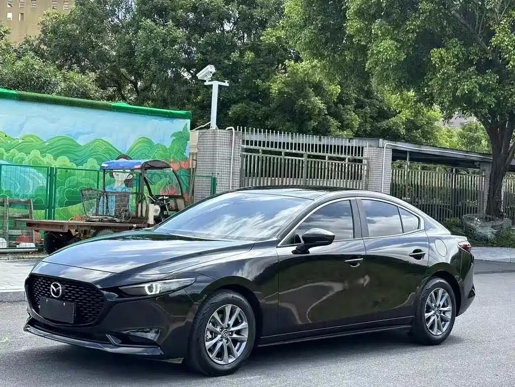 Mazda 3 Axela 2022