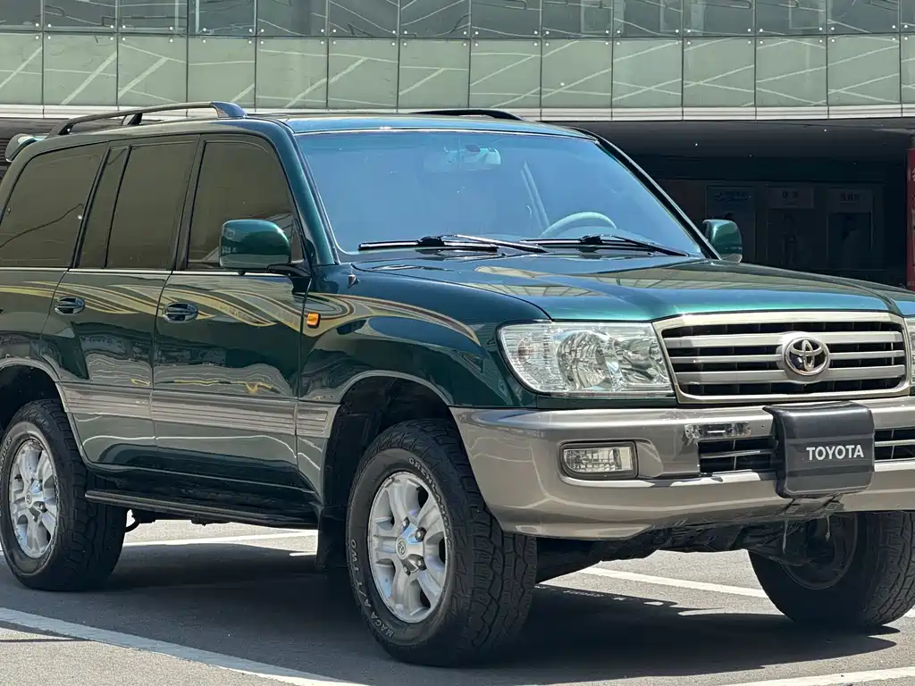 Toyota Land Cruiser 2004 — фото 3