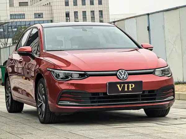 Volkswagen Golf 2021