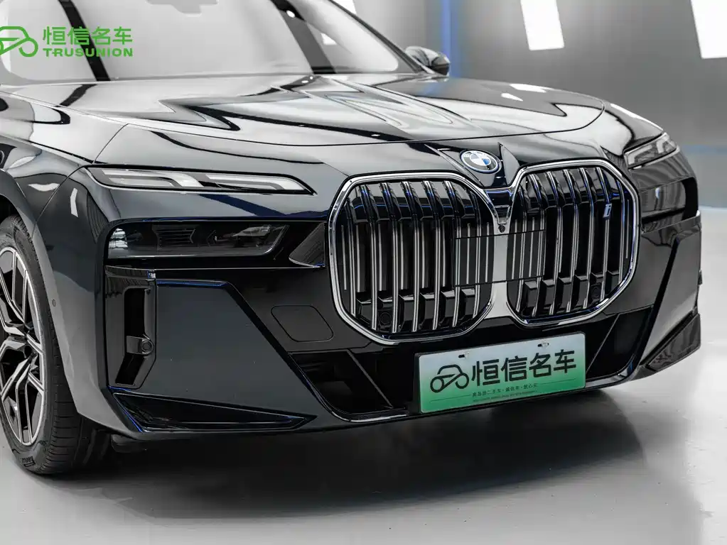BMW i7 2023 — фото 9