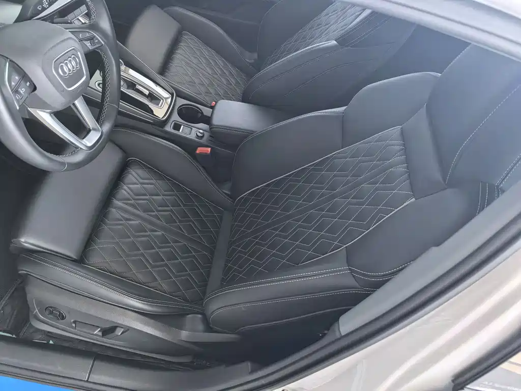 Audi A3 2025 — фото 10