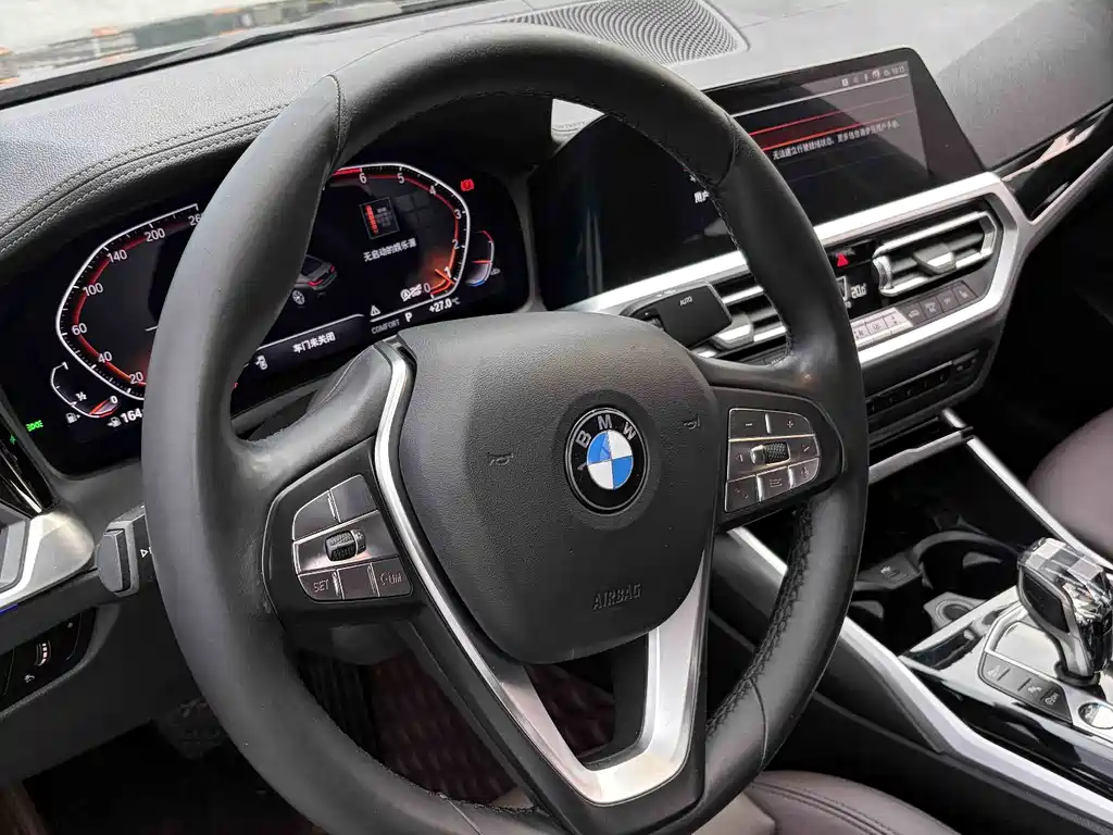 BMW 3 Series 2020 — фото 11