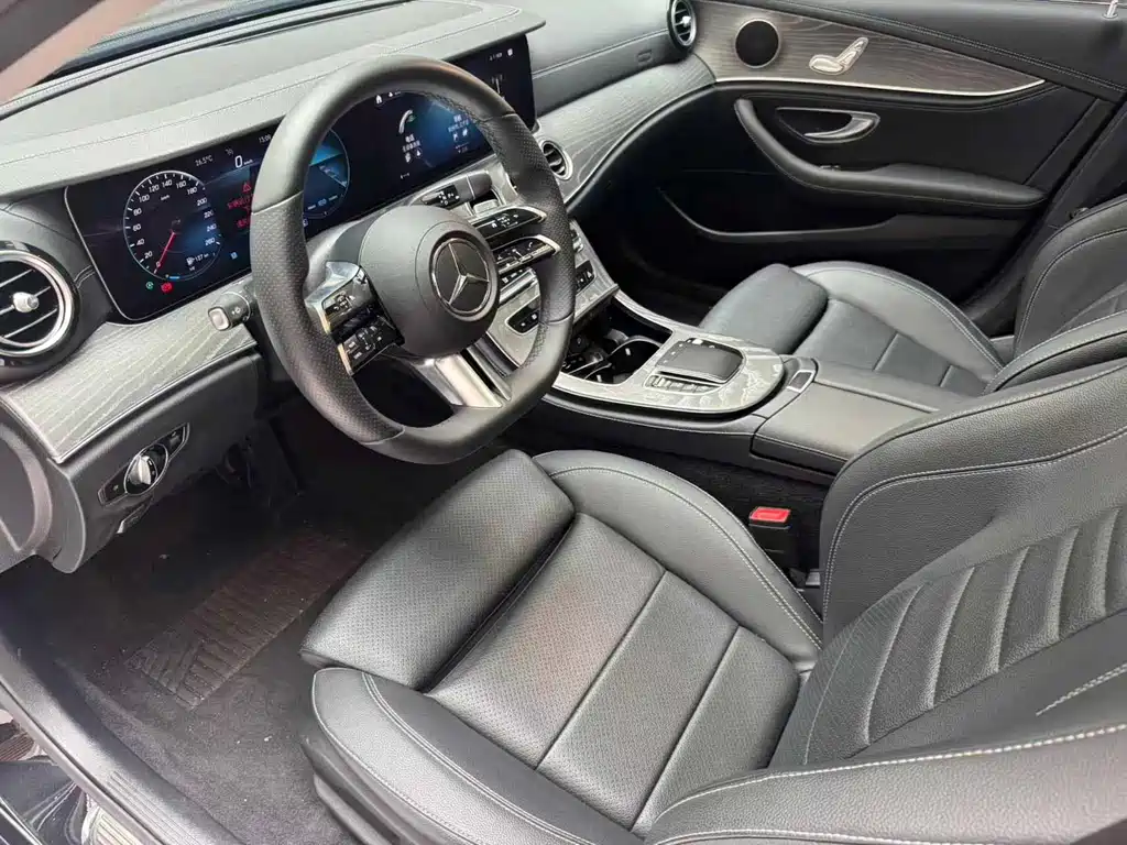 Mercedes-Benz E-Class 2021 — фото 10